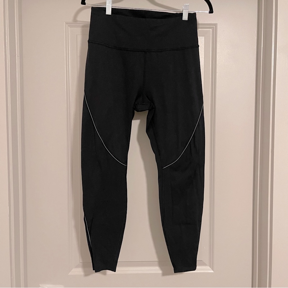 Athleta Cold Front Hybrid run tight leggings cute comfy and great work running